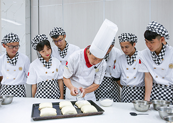 3個(gè)月烘焙甜點(diǎn)創(chuàng)業(yè)班