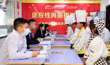 校企定向就業(yè)，訂單式人才培養(yǎng)
